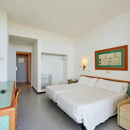 Aluasun Cala Antena 3*