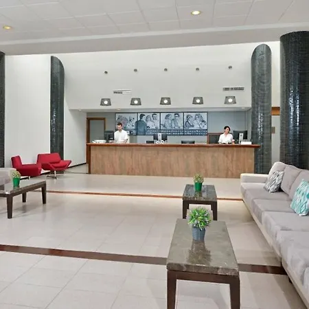 Aluasun Cala Antena Resort 3*