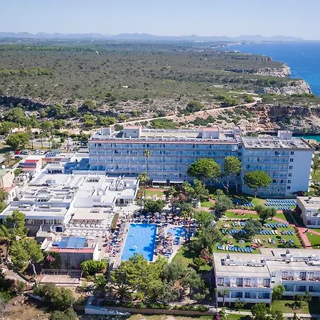 Aluasun Cala Antena Resort 3*